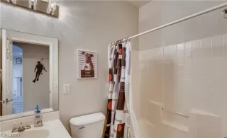 Photo #3: 2462002 Listing 