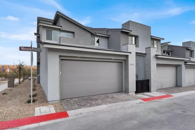 MLS: 2462005 Condo For Sale