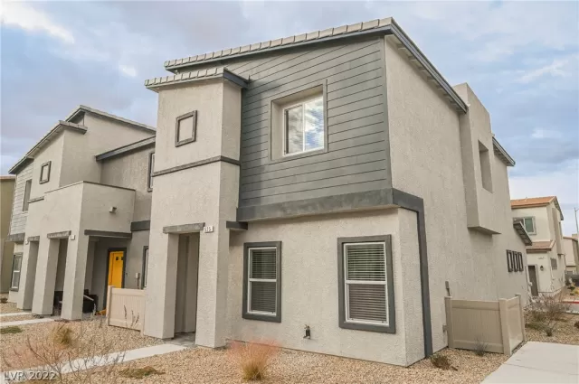 MLS: 2462019 Condo For Sale