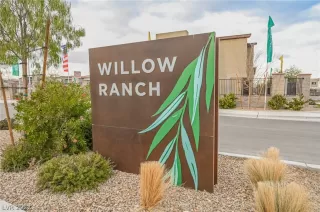 Photo #3: 2462019 Listing 