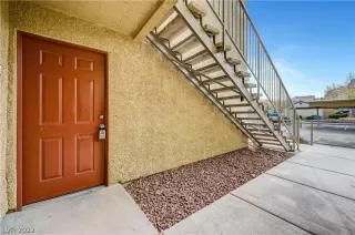 Photo #1: 2462033 Listing