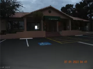 Photo #5: 2462045 Listing 