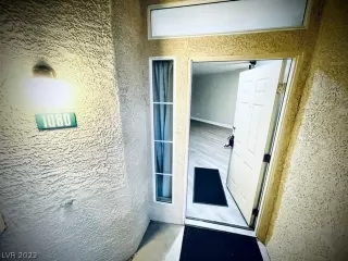 Photo #1: 2462086 Listing 