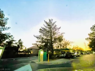 Photo #2: 2462086 Listing 