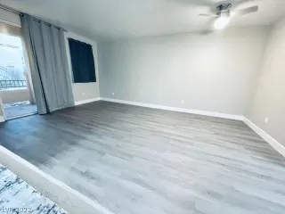 Photo #6: 2462086 Listing 