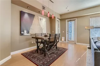 Photo #4: 2462088 Listing