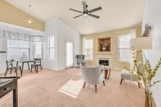 Photo #2: 2462096 Listing