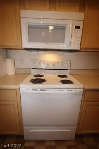 Photo #5: 2462114 Listing 