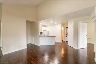 Photo #3: 2462121 Listing 