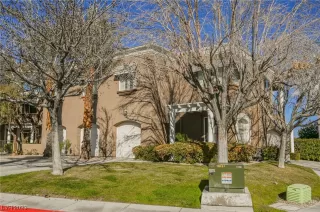 Photo #3: 2462126 Listing 