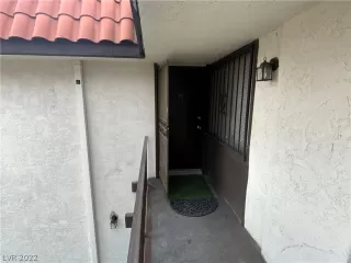 Photo #2: 2462128 Listing 