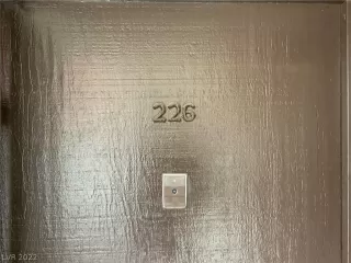 Photo #3: 2462128 Listing 