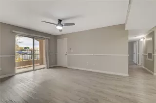 Photo #6: 2462160 Listing