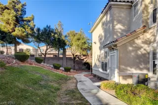 Photo #3: 2462197 Listing 