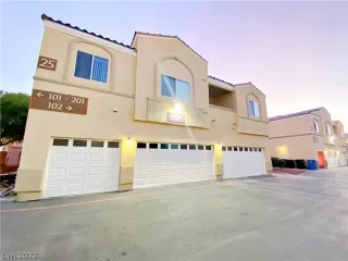 Photo #1: 2462207 Listing 