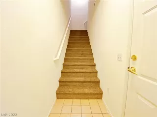 Photo #2: 2462207 Listing 