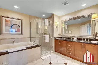 Photo #2: 2462225 Listing