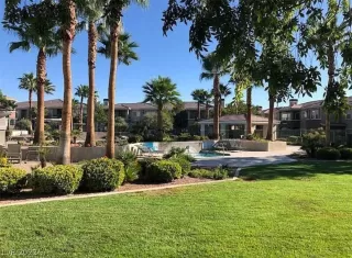 Photo #2: 2462231 Listing 