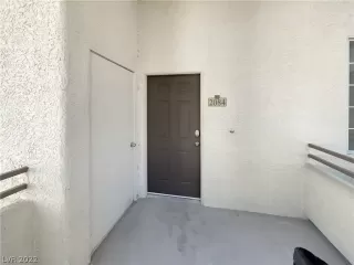 Photo #4: 2462267 Listing