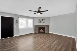 Photo #2: 2462323 Listing 