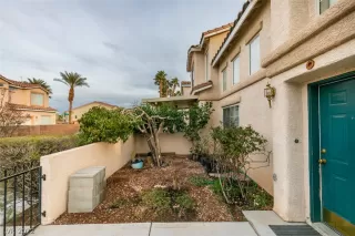 Photo #2: 2462373 Listing 