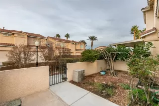 Photo #3: 2462373 Listing 