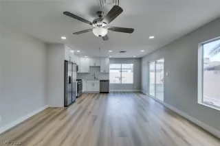 Photo #5: 2462403 Listing 