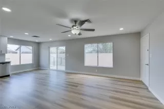 Photo #6: 2462403 Listing 