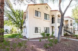 Photo #1: 2462476 Listing 