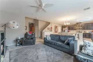 Photo #2: 2462502 Listing