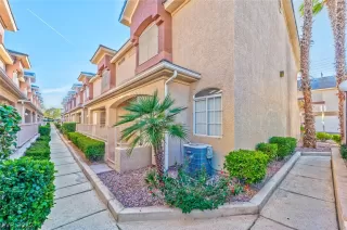 Photo #2: 2462509 Listing 