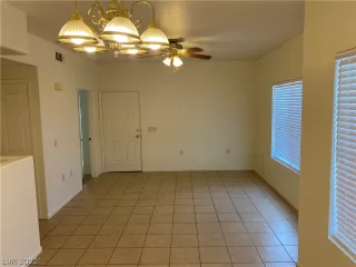 Photo #2: 2462519 Listing 