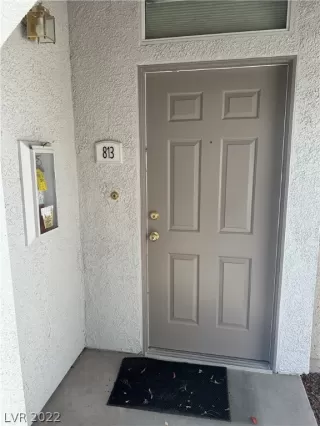 Photo #3: 2462532 Listing