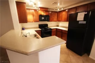 Photo #2: 2462541 Listing 
