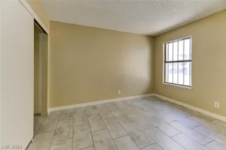 Photo #5: 2462545 Listing 