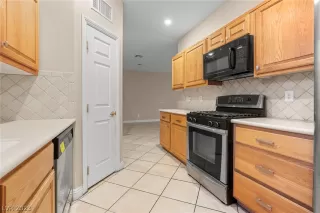 Photo #3: 2462560 Listing 