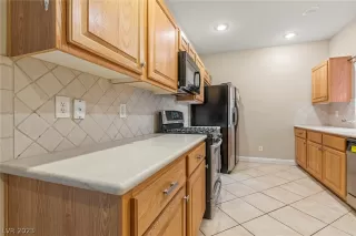 Photo #4: 2462560 Listing 