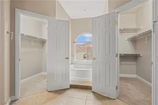 Photo #6: 2462560 Listing 