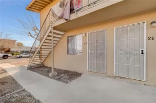 Photo #4: 2462580 Listing