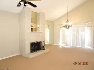 Photo #3: 2462585 Listing 