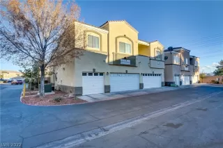 Photo #1: 2462592 Listing 