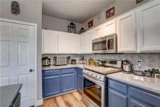 Photo #5: 2462592 Listing 