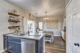 Photo #6: 2462592 Listing 