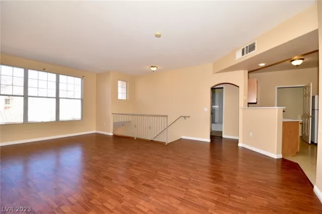 MLS: 2462628 Condo For Sale