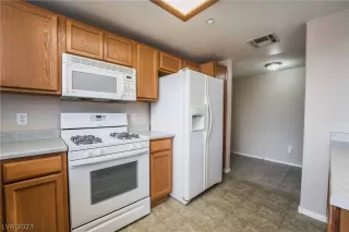 Photo #6: 2462631 Listing 