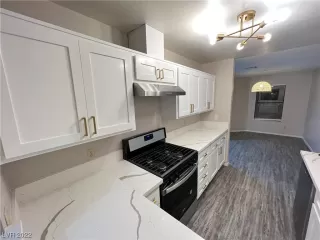 Photo #5: 2462655 Listing 