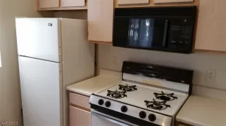 Photo #4: 2462661 Listing 