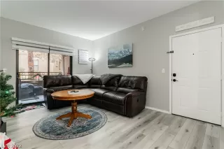 Photo #5: 2462694 Listing