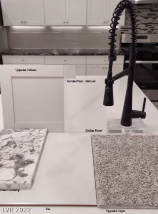 Photo #2: 2462697 Listing