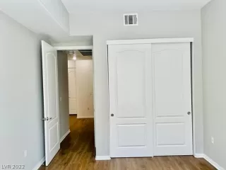 Photo #6: 2462724 Listing